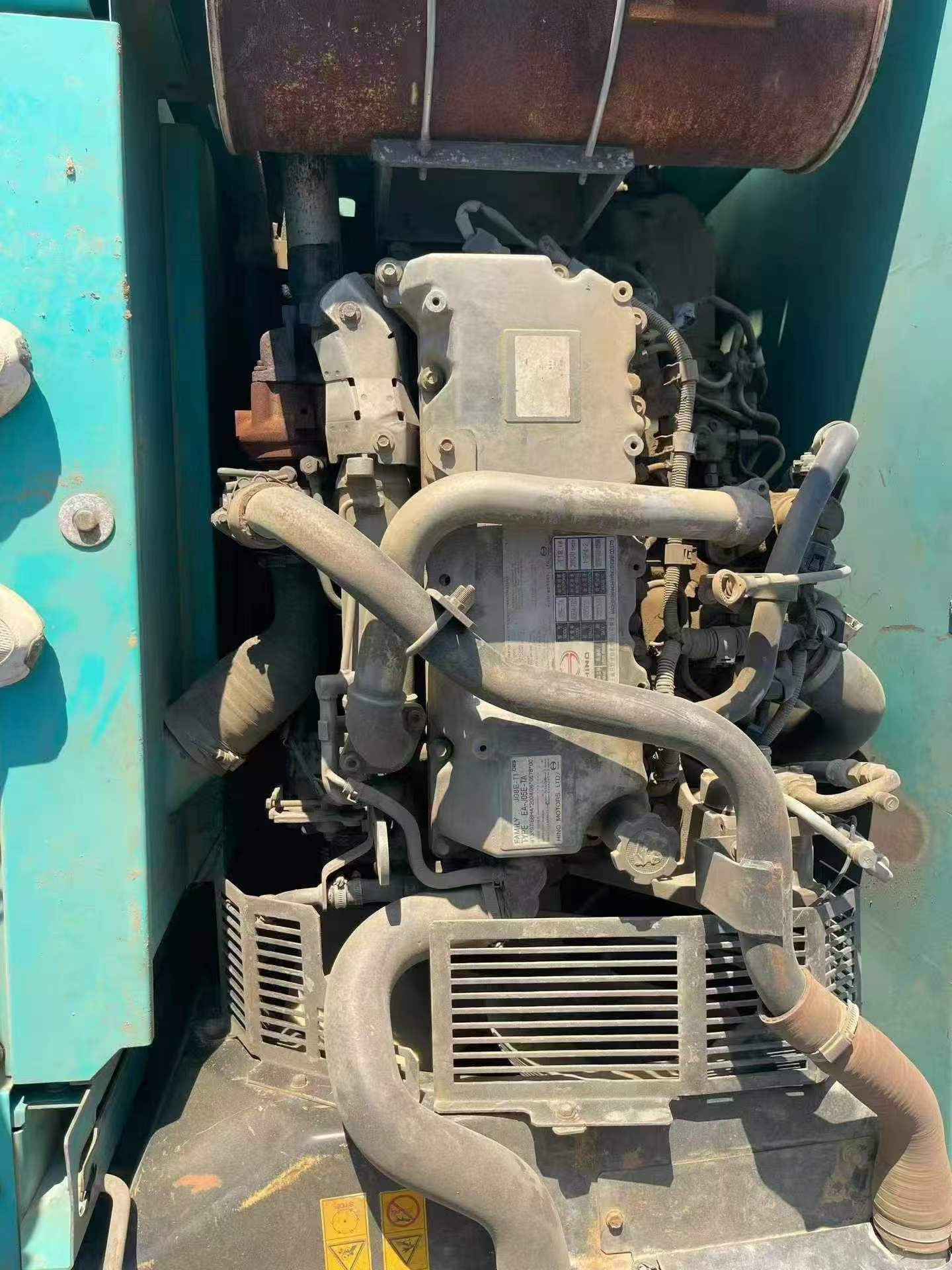 Buy Kobelco SK200 Used Excavator / 8
