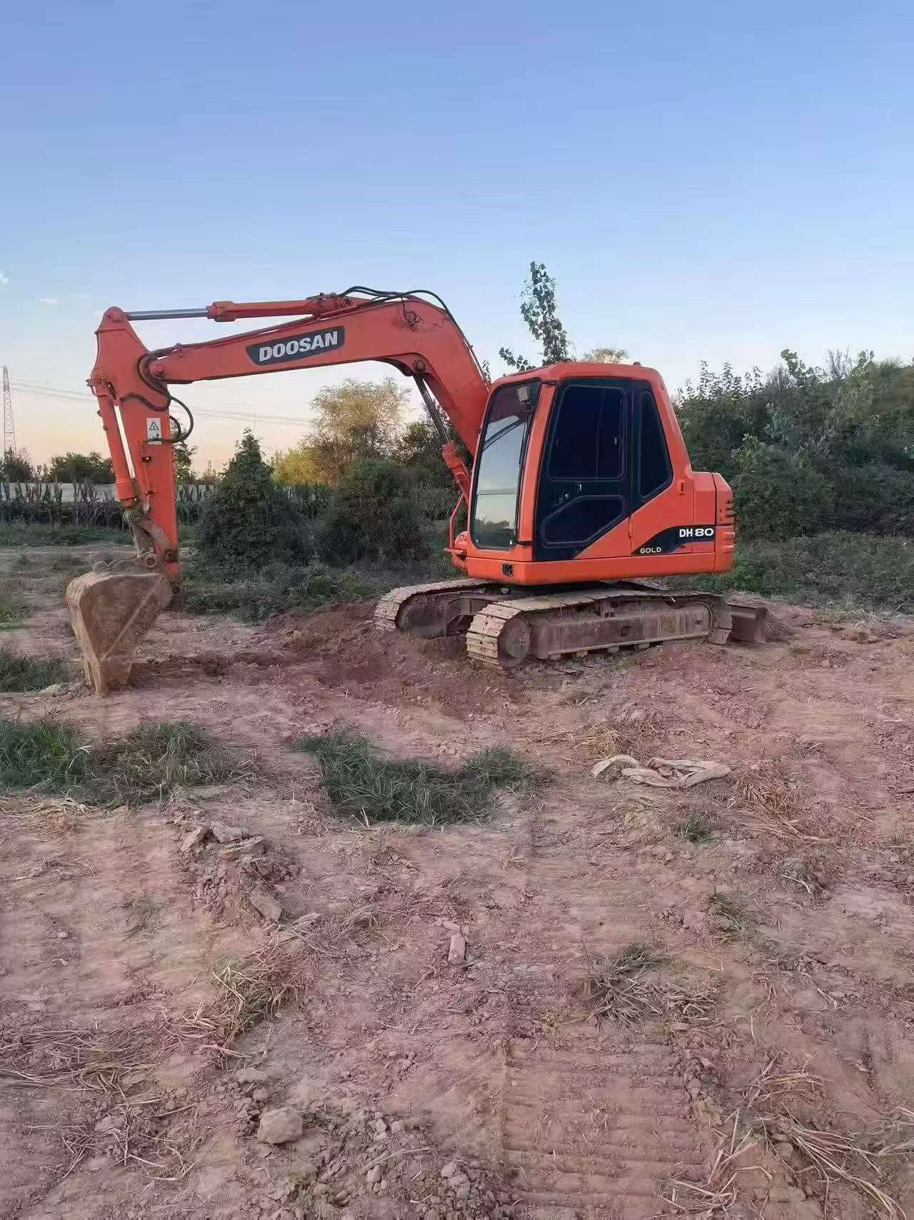 Buy Doosan DH80 Used Excavator / 2
