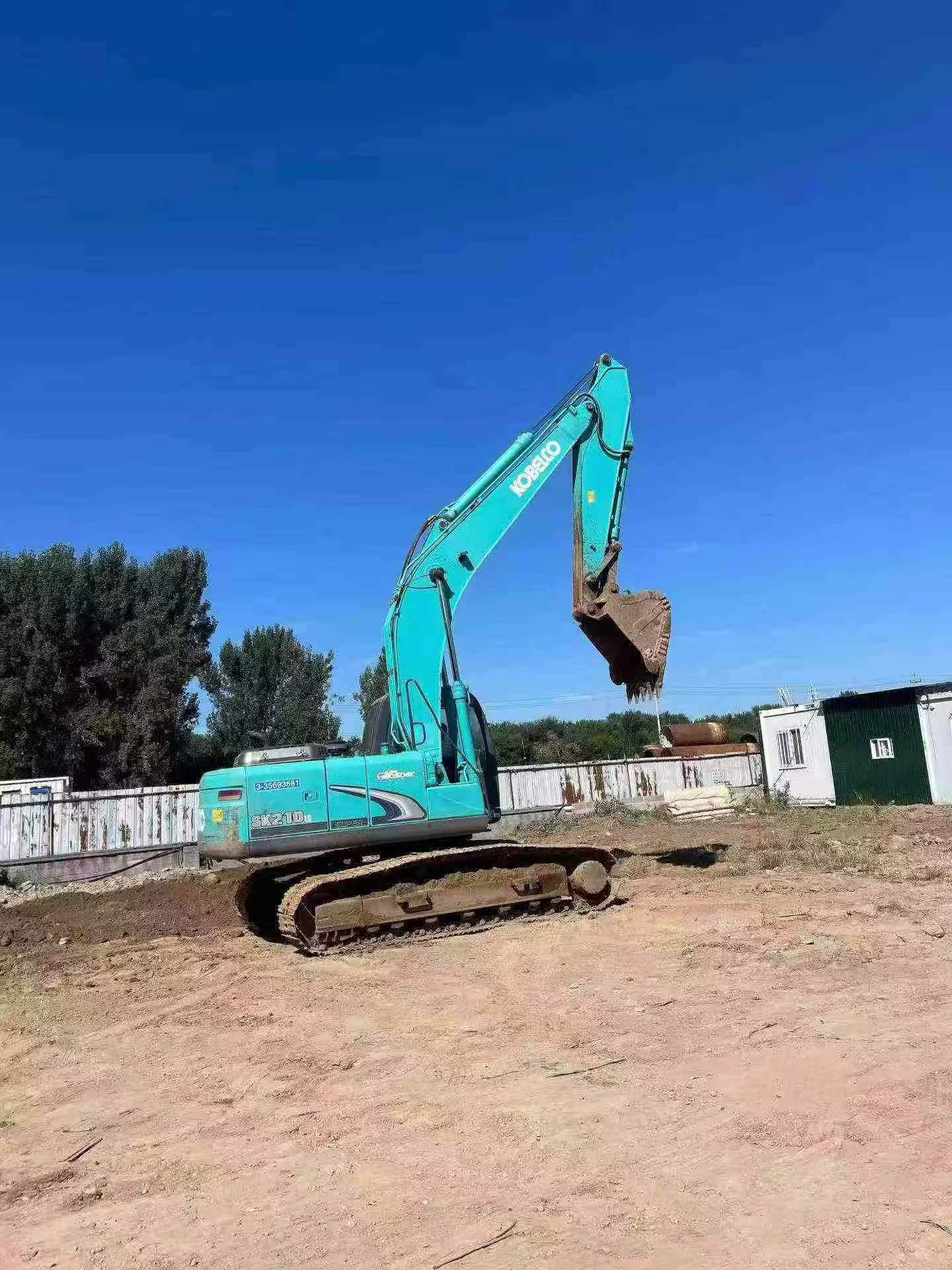 Buy Kobelco SK2008 Used Excavator / 4