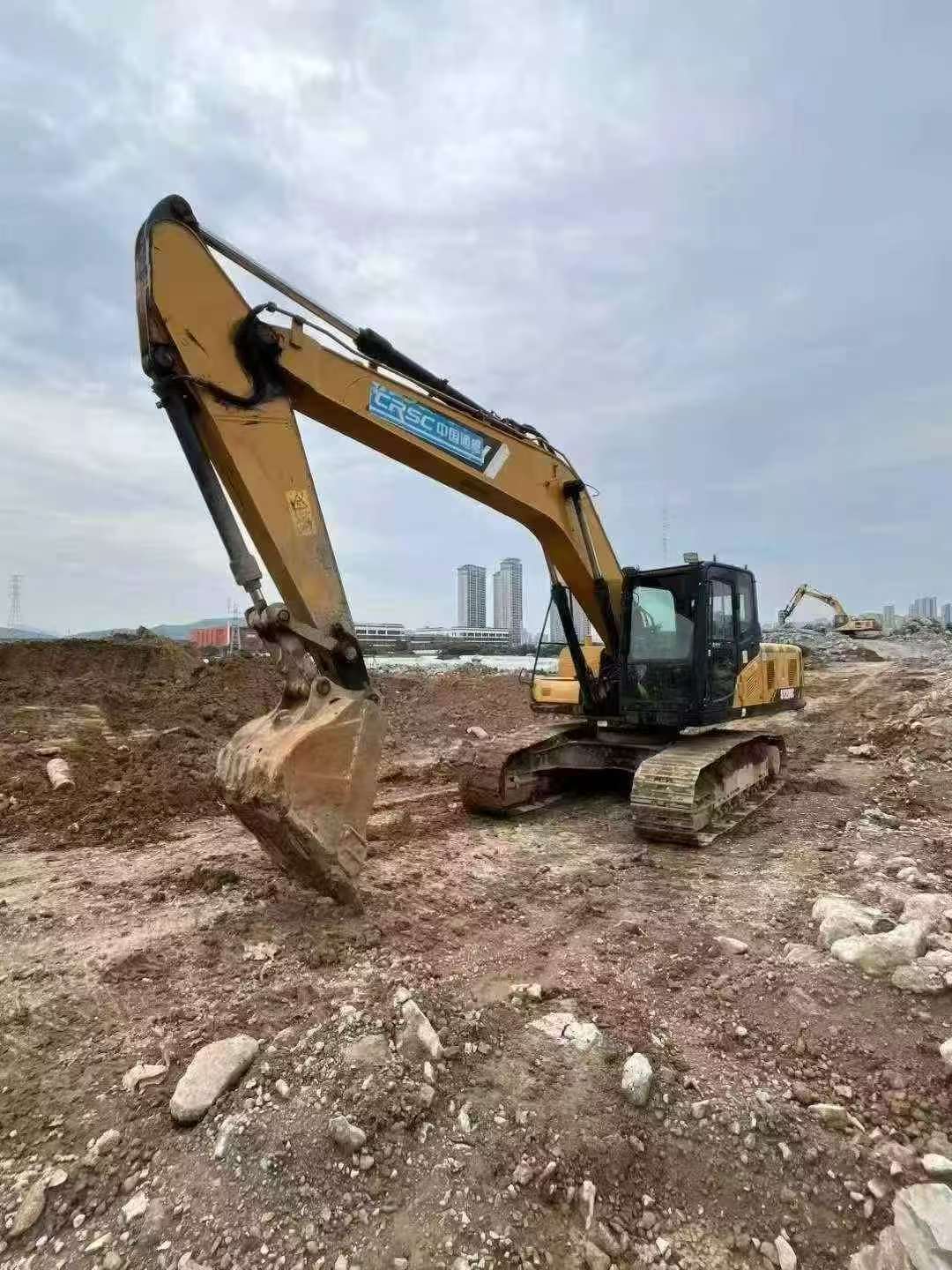 Buy Sany SY200C Used Excavator / 2