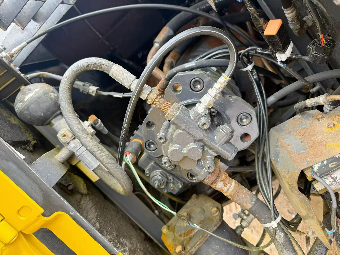Buy Sumitomo SH120 Used Excavator / 7