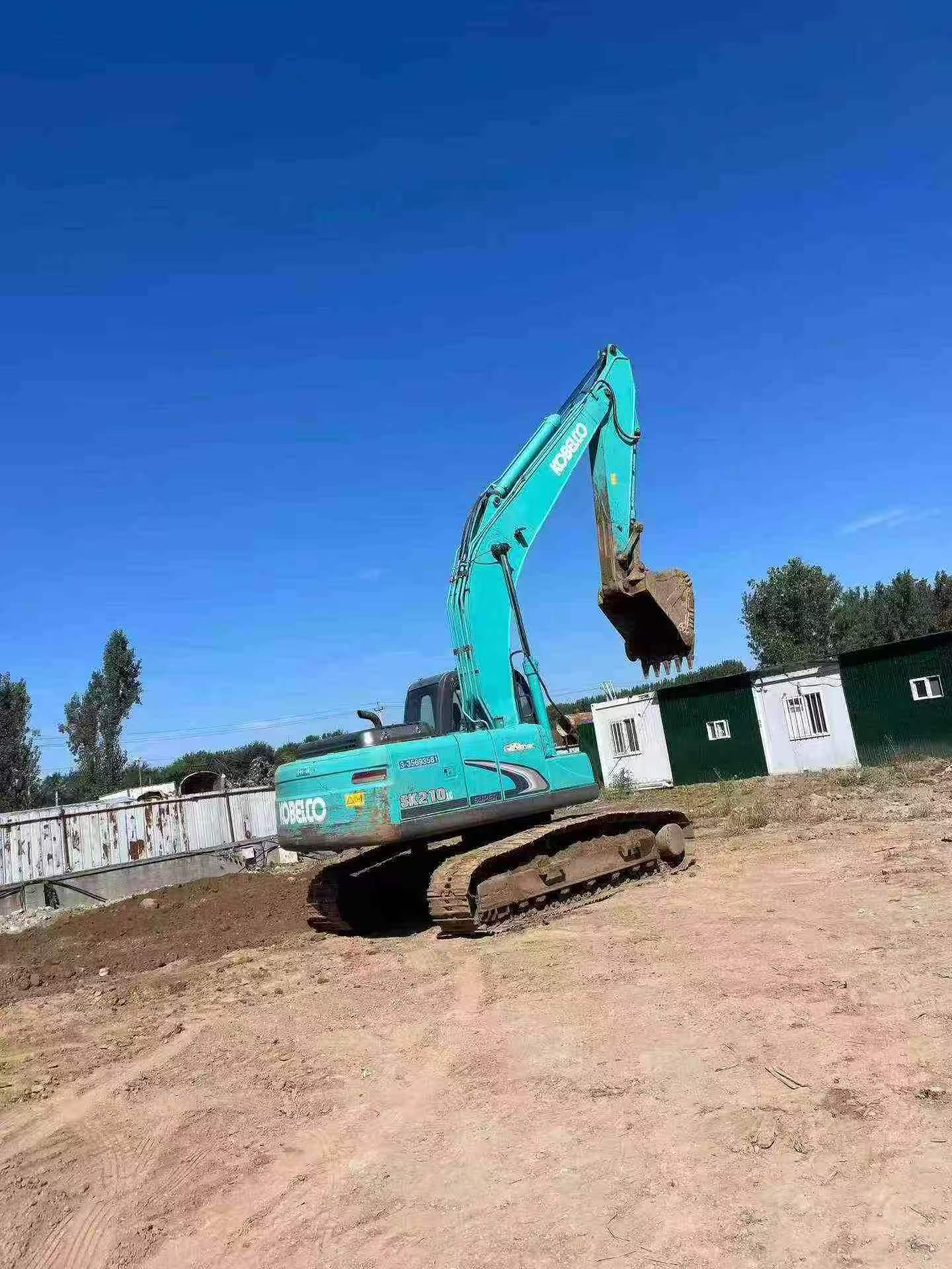 Buy Kobelco SK2008 Used Excavator / 3