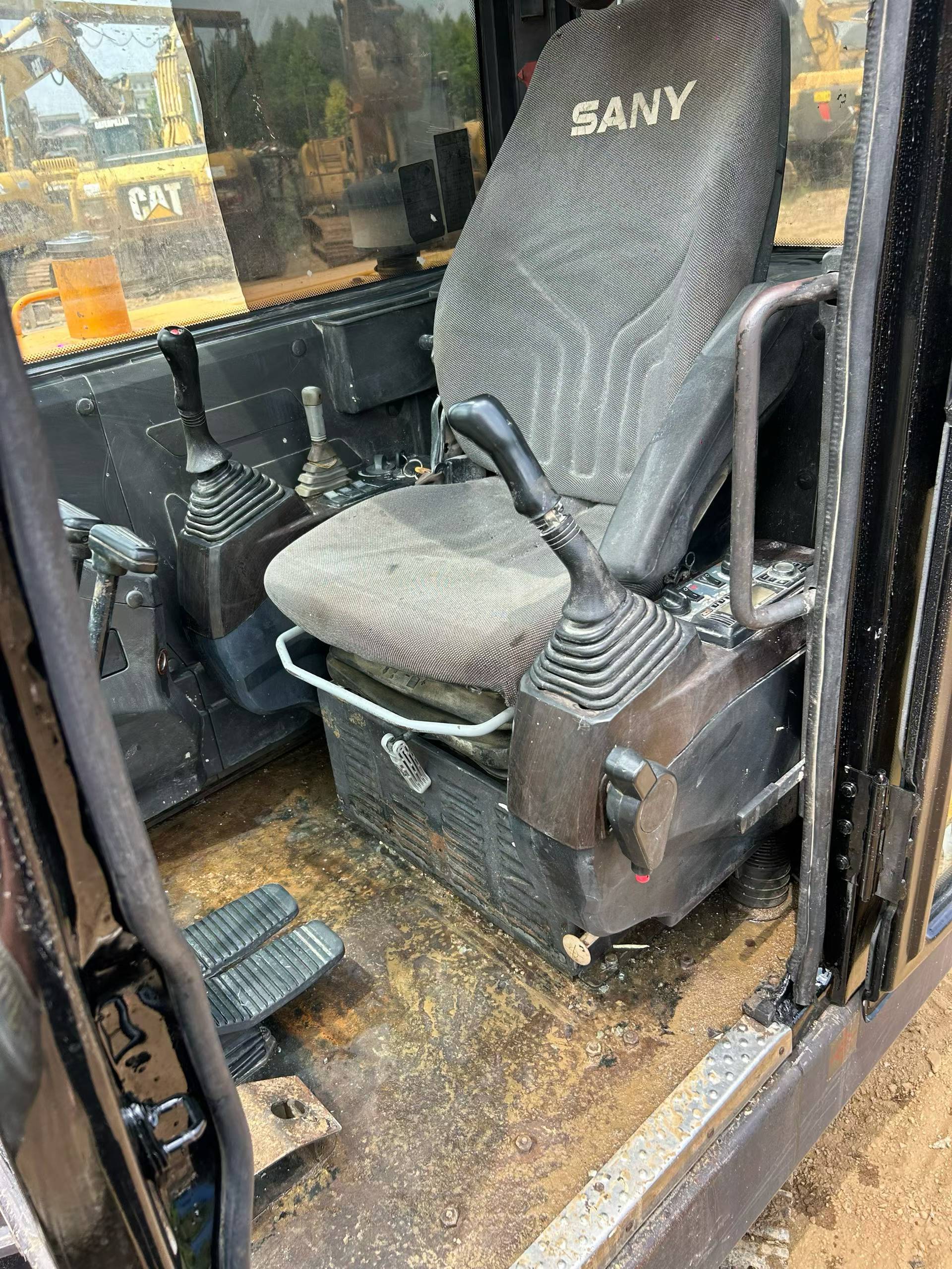 Buy Sany SY60 Used Excavator / 3