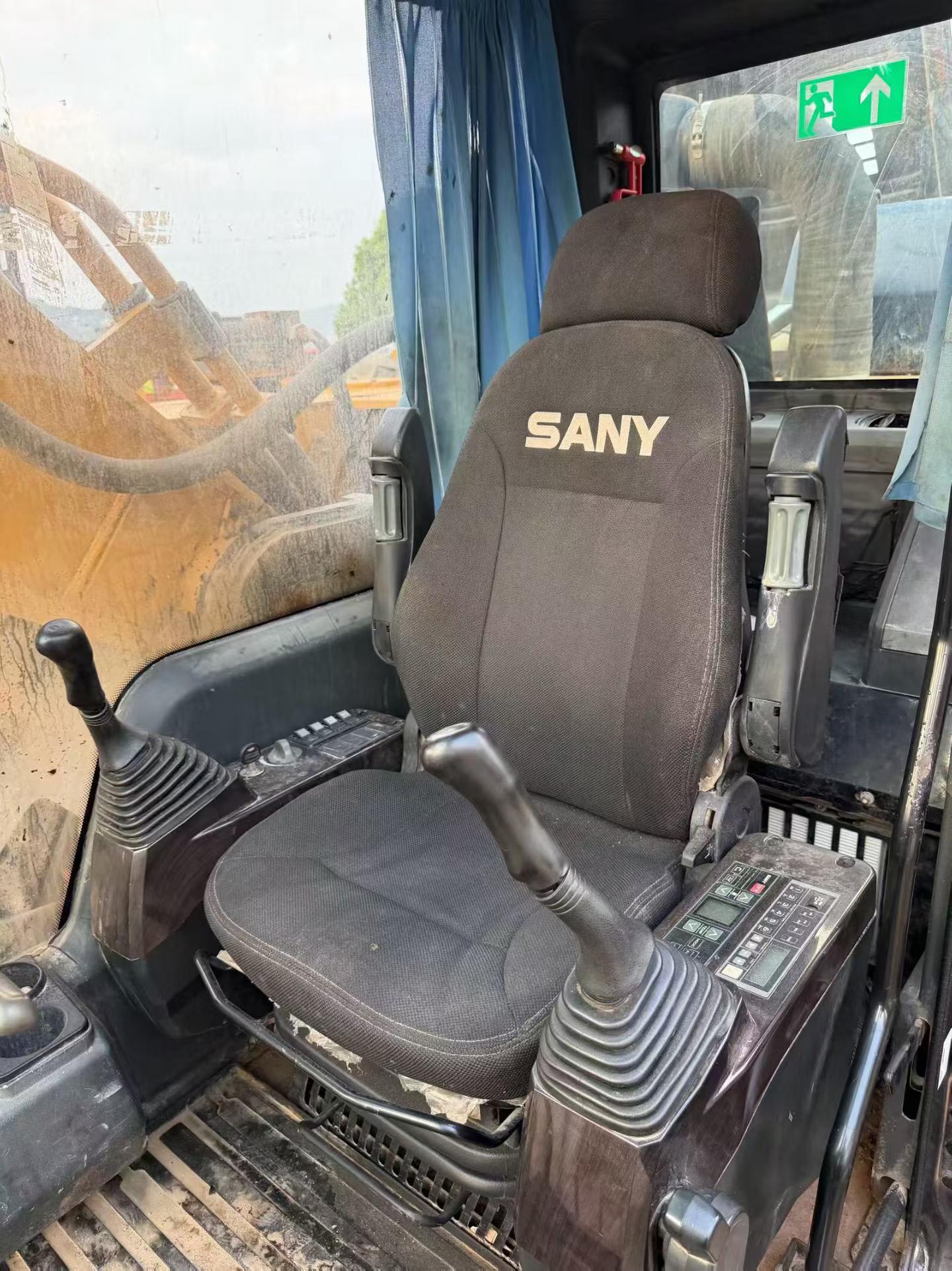 Buy Hyundai R350LVS Used Excavator / 6