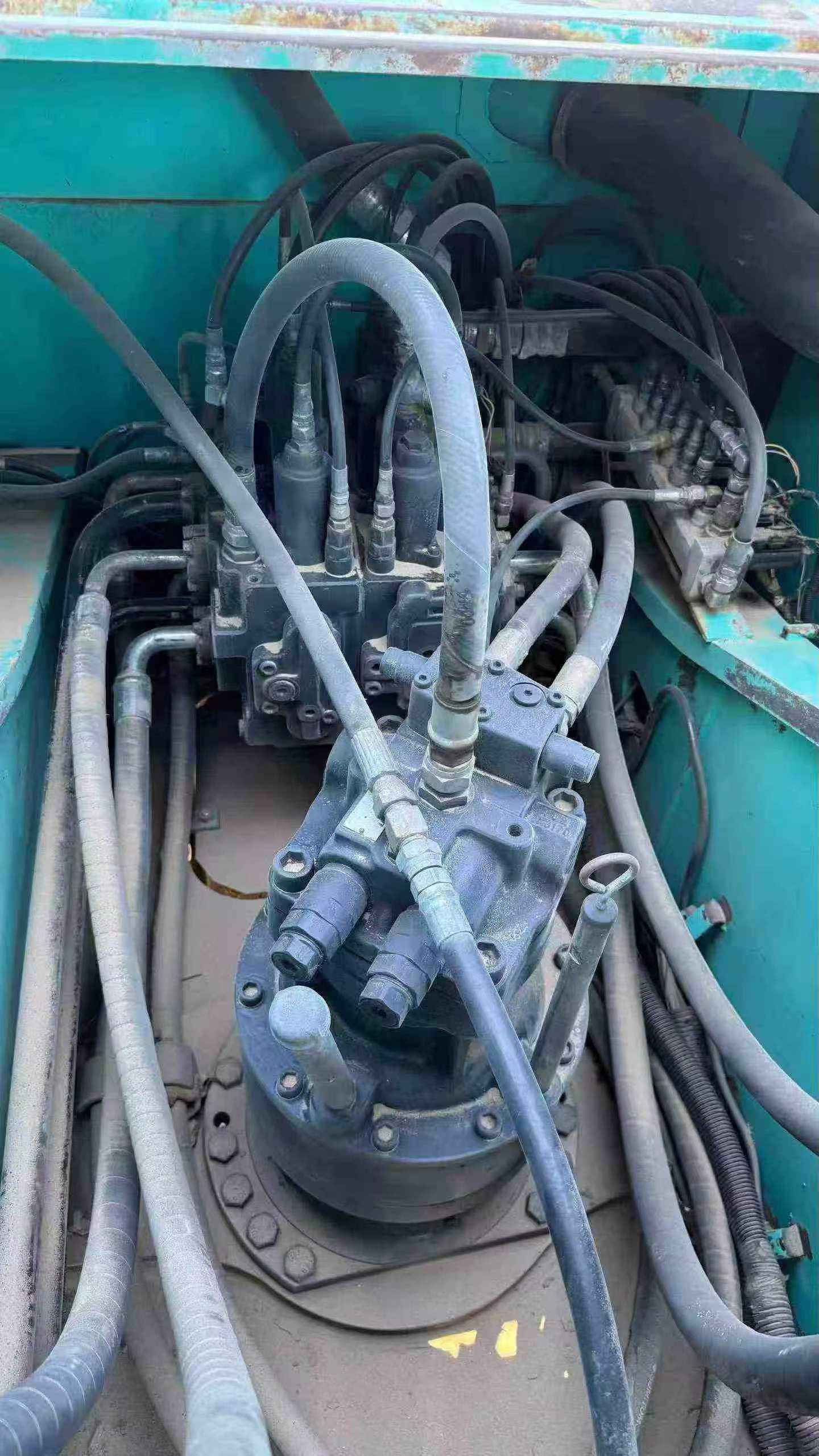 Buy Kobelco SK2008 Used Excavator / 8