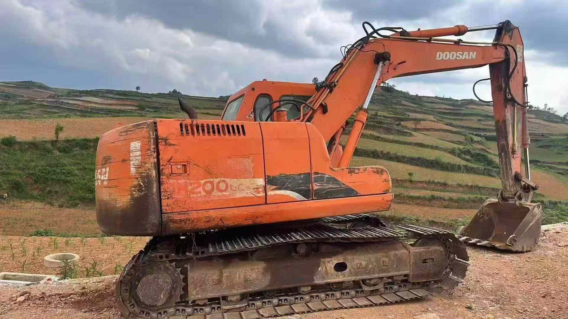 Buy Doosan DH150 Used Excavator / 7