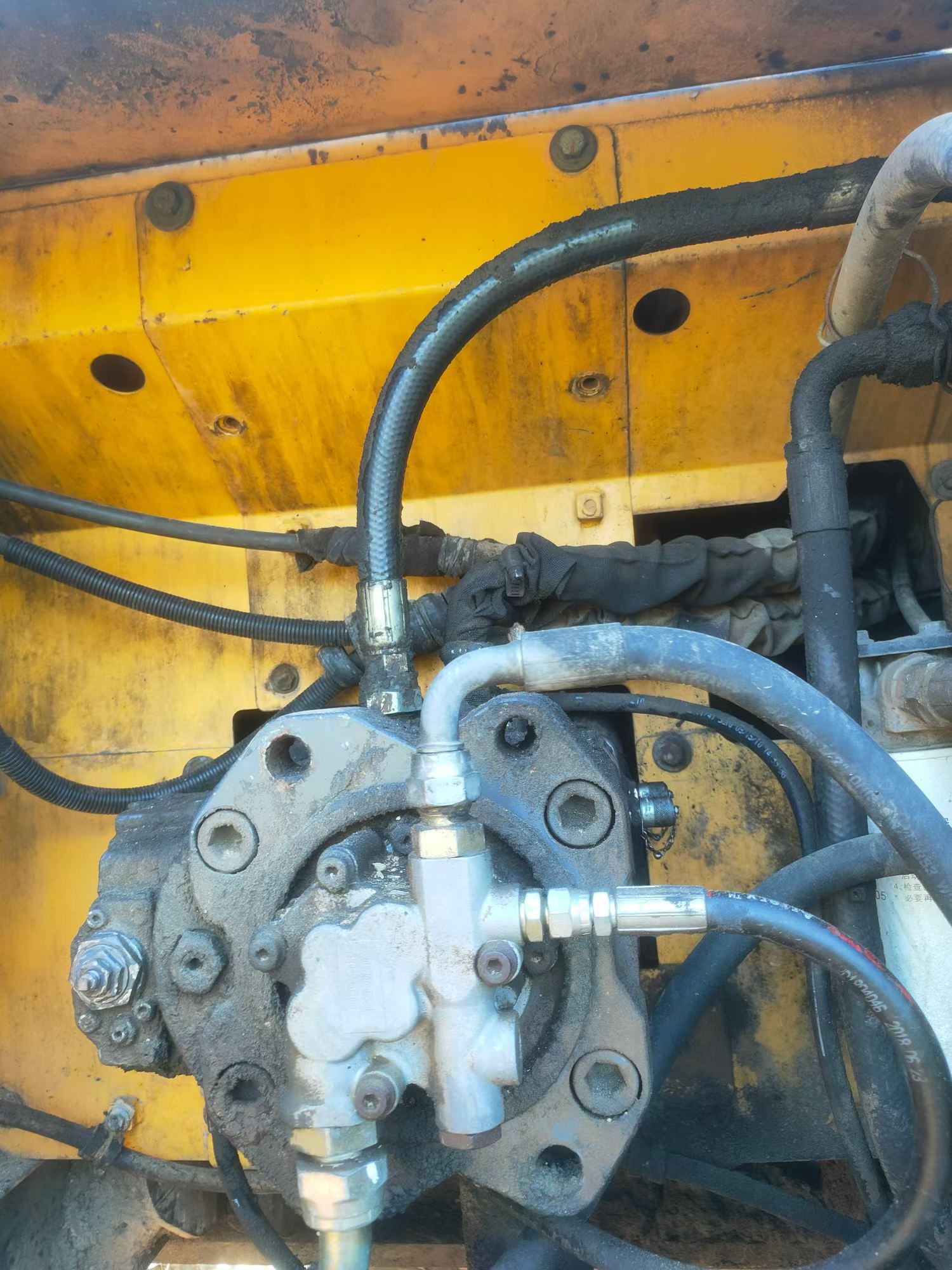 Buy Volvo EC210B Used Excavator / 4