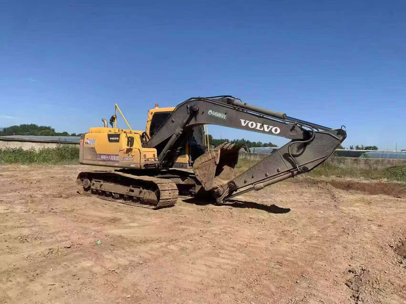 Buy Volvo EC140D Used Excavator / 3