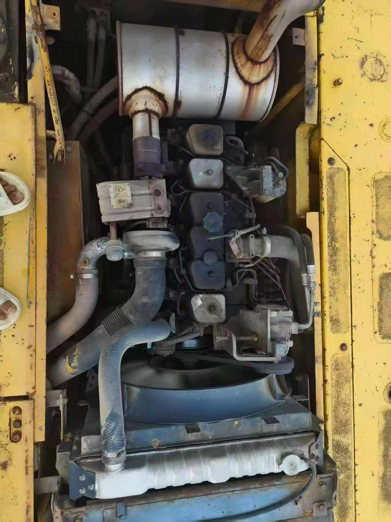 Buy Komatsu PC220 Used Excavator / 6