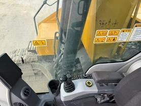 Buy XCMG XE215 Used Excavator / 2 Buy XCMG XE215 Used Excavator / 2