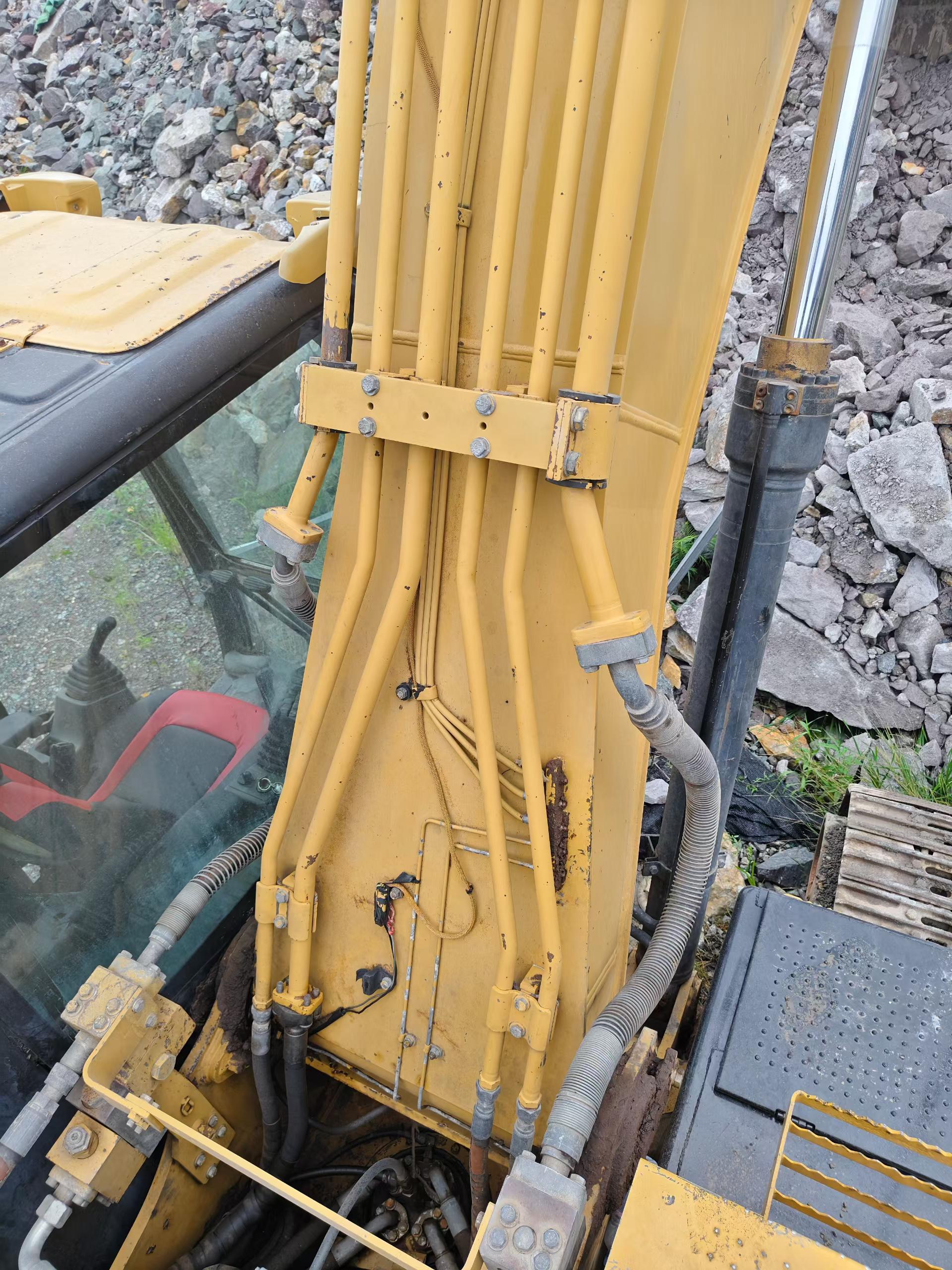 Buy Caterpillar 320A Used Excavator / 8