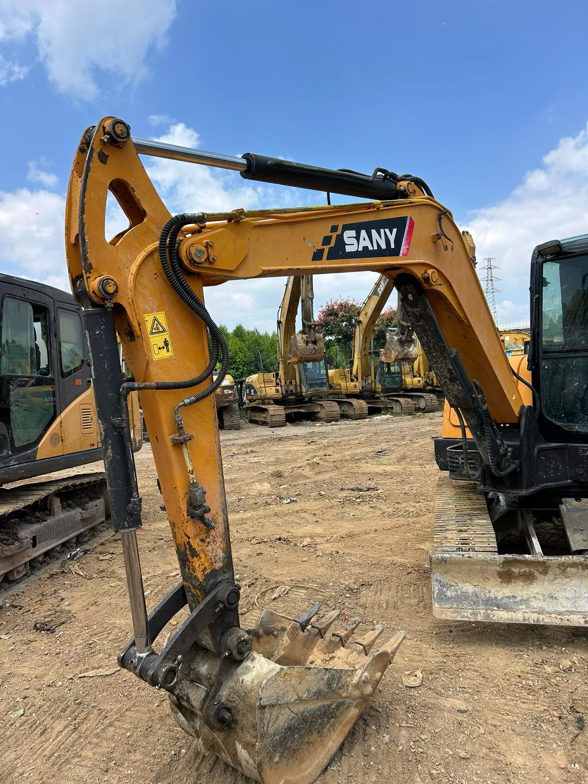 Buy Sany SY60 Used Excavator / 9