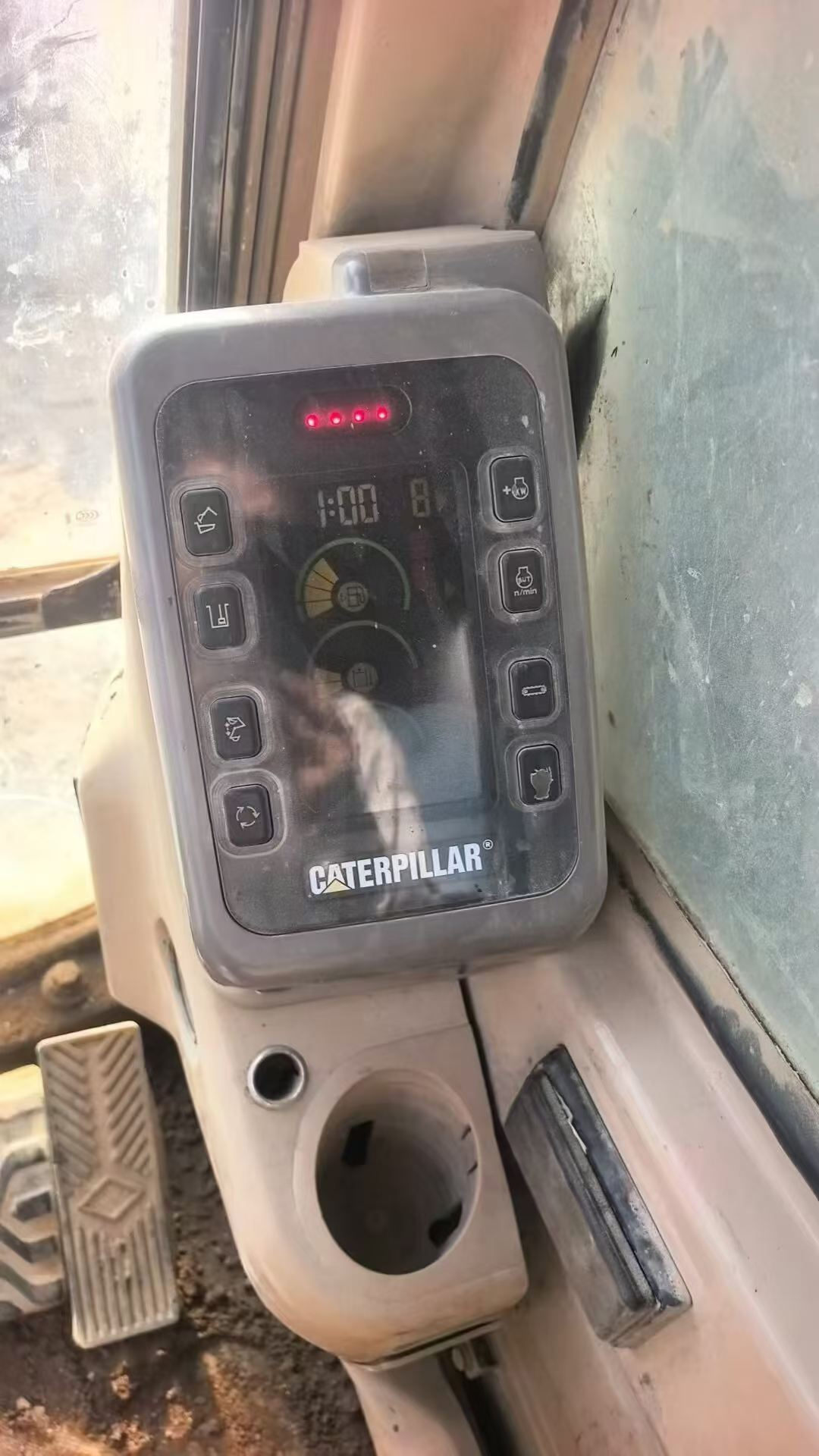 Buy Caterpillar 320B Used Excavator / 6