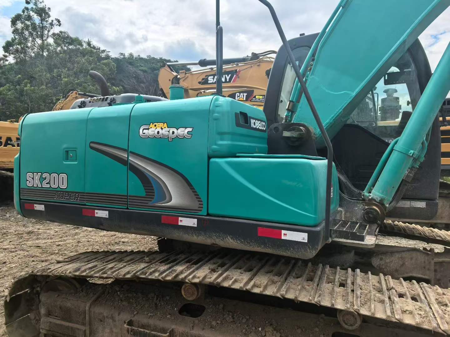 Buy Kobelco SK200-8 Used Excavator / 7