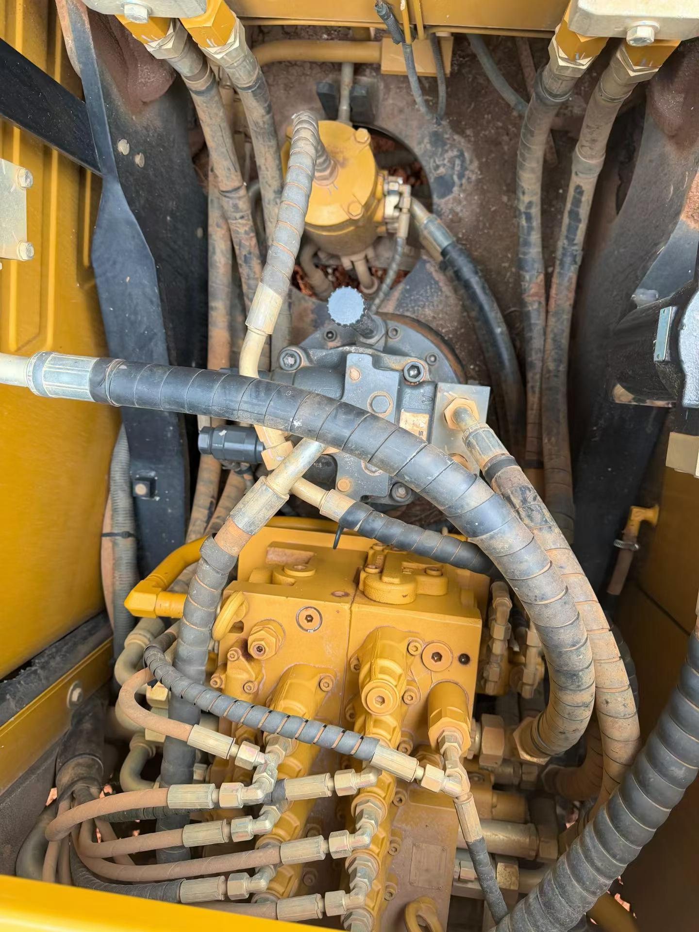 Buy Sany SY135 Used Excavator / 6