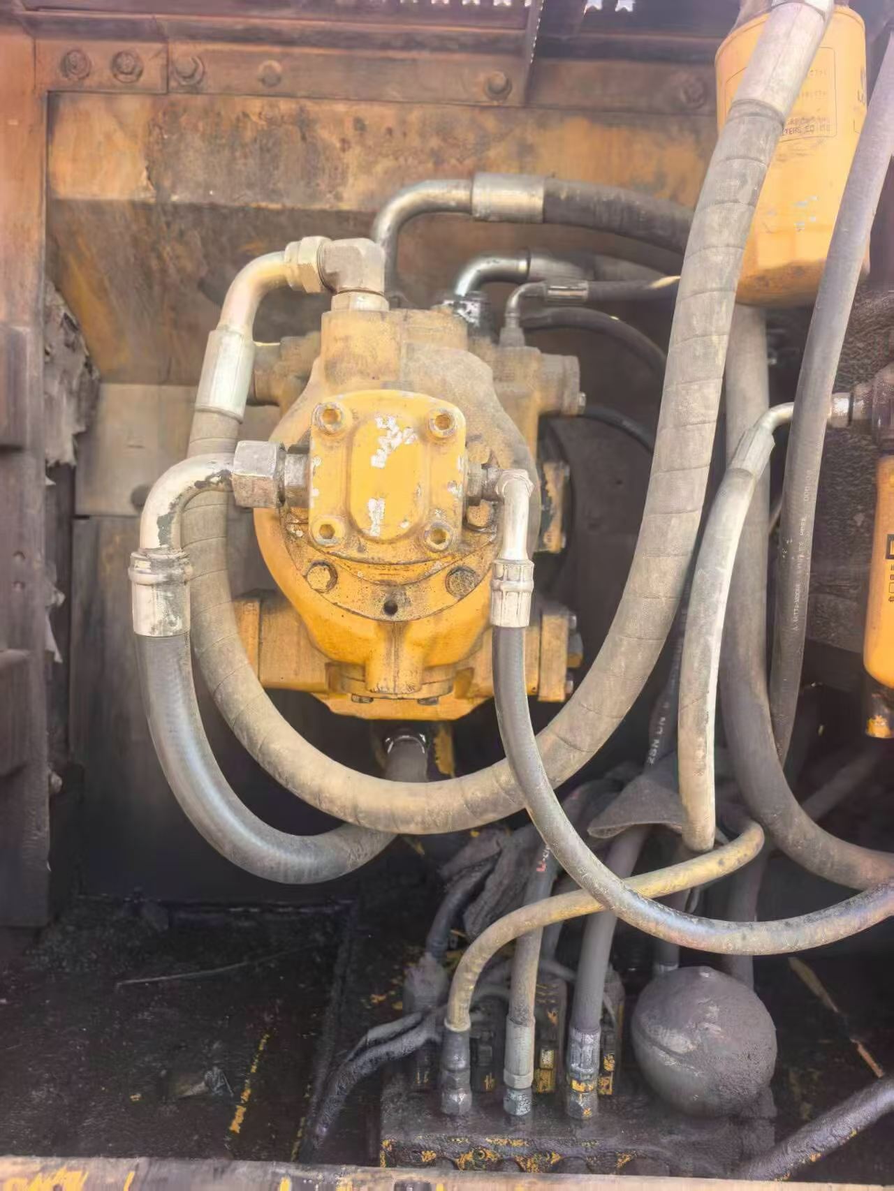 Buy Caterpillar 320B Used Excavator / 4