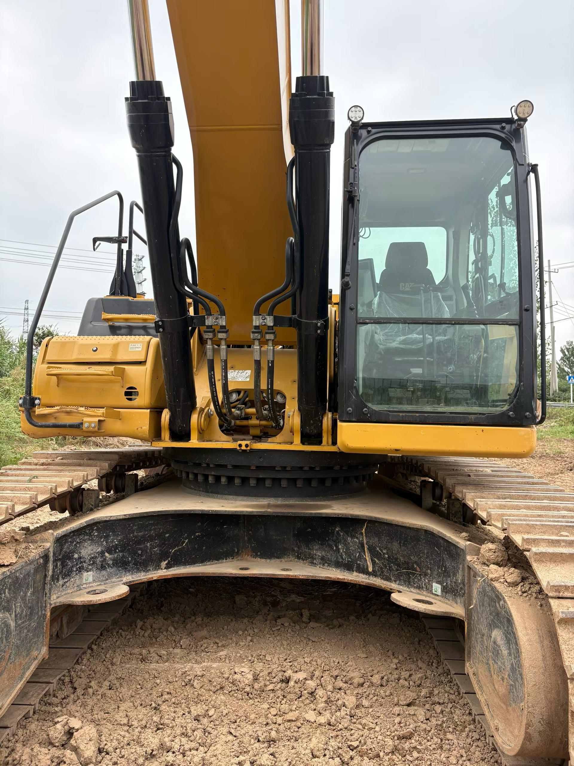 Buy Caterpillar 336E Used Excavator / 4