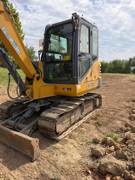 Buy XCMG XE60 Used Excavator / 1