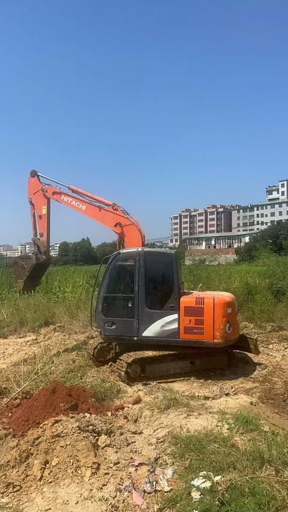 Buy Hitachi EX60-5 Used Excavator / 1