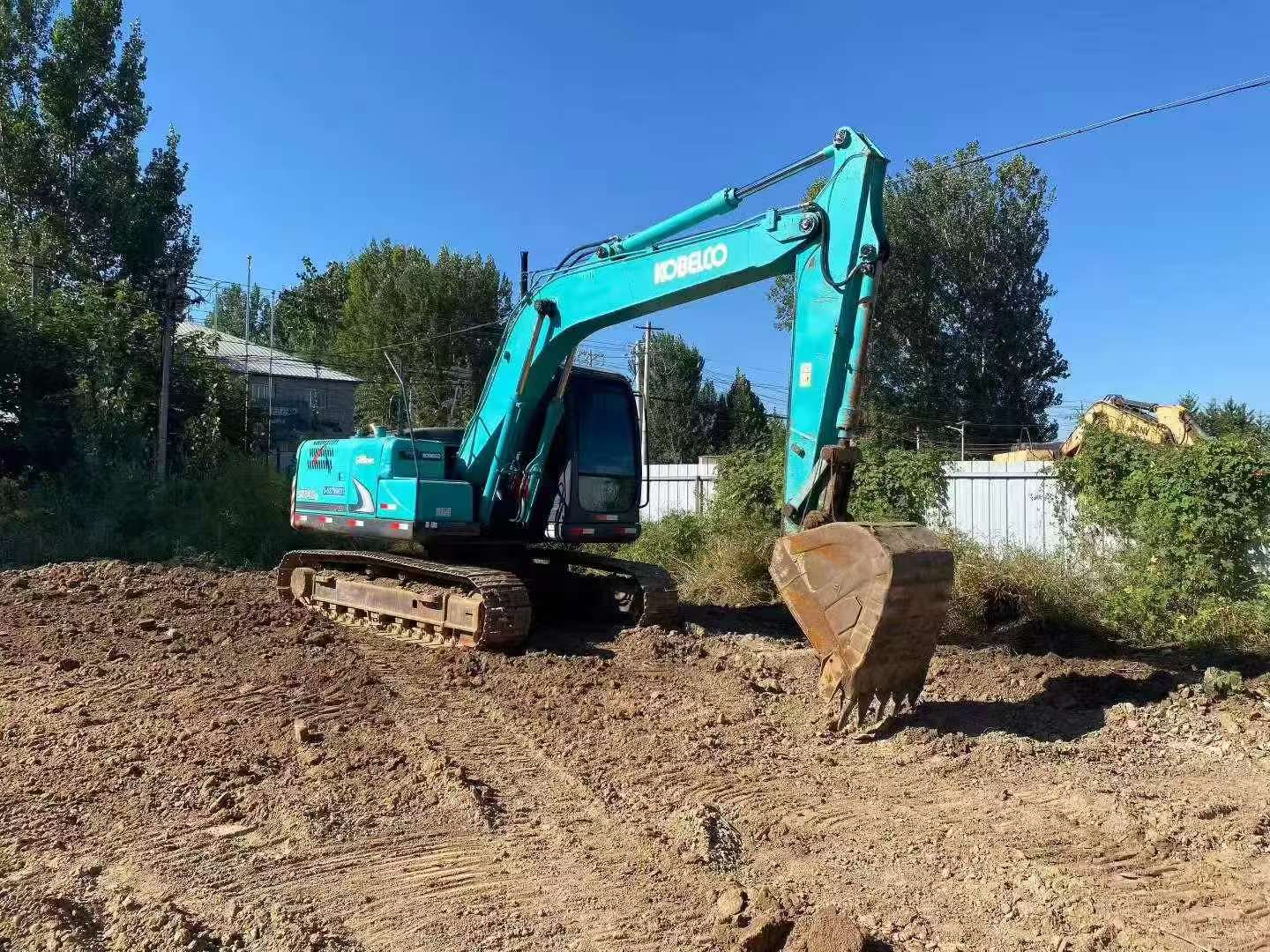 Buy Kobelco SK140 Used Excavator / 6