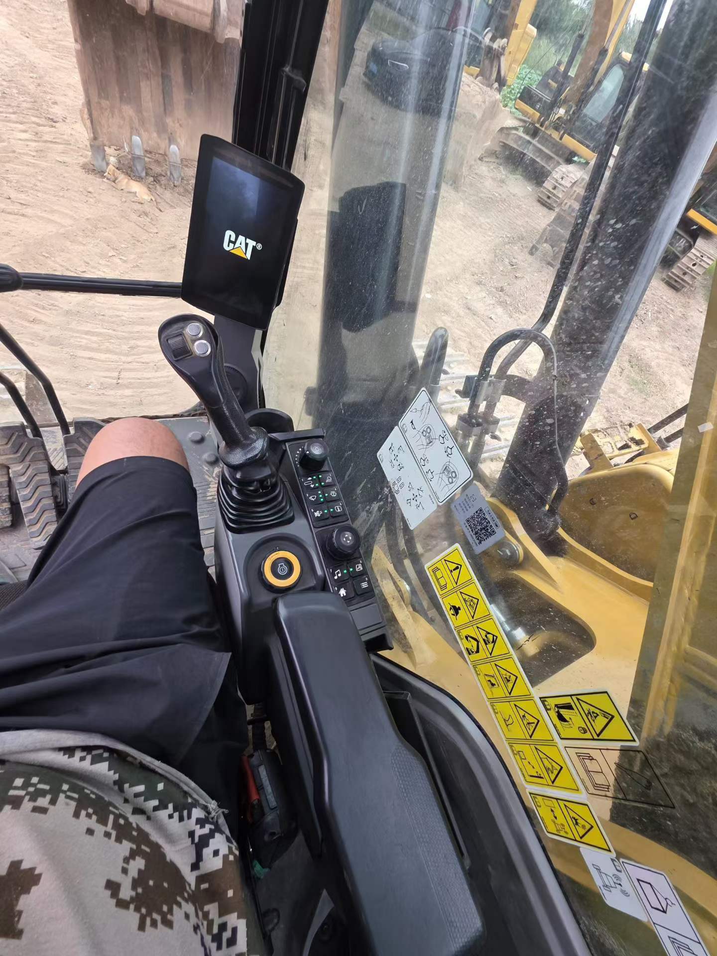 Buy Caterpillar 349E Used Excavator / 9