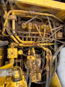 Buy Kobelco SK200-3 Used Excavator / 6 Buy Kobelco SK200-3 Used Excavator / 6