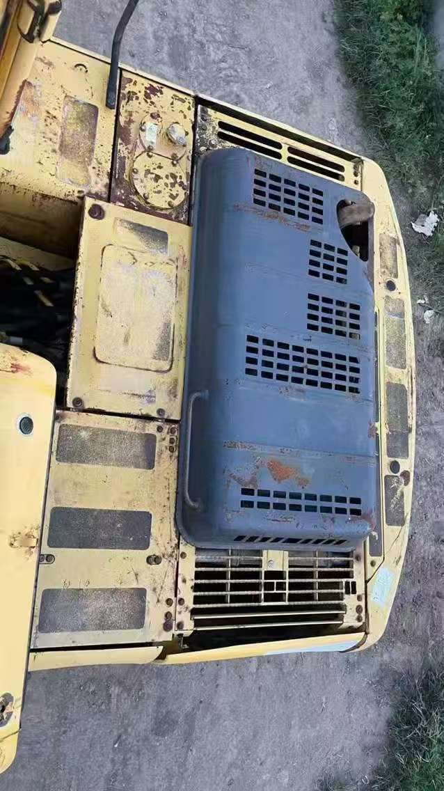 Buy Komatsu PC200-7 Used Excavator / 5