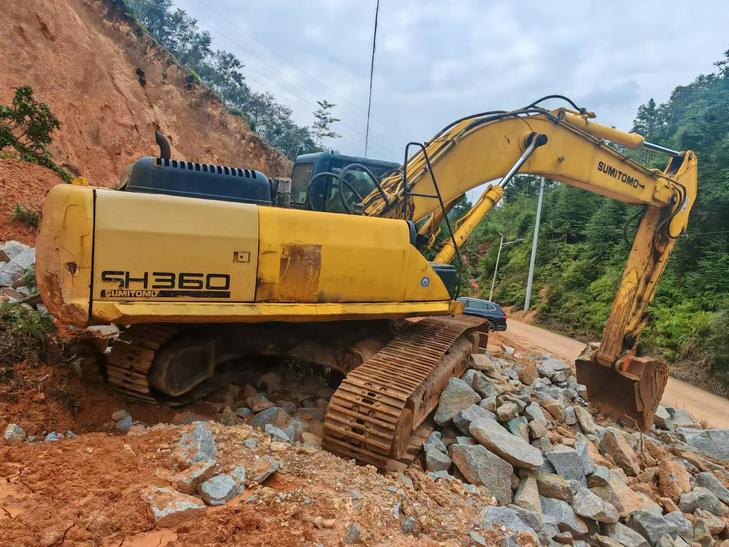Buy Sumitomo SH360-5 Used Excavator / 1