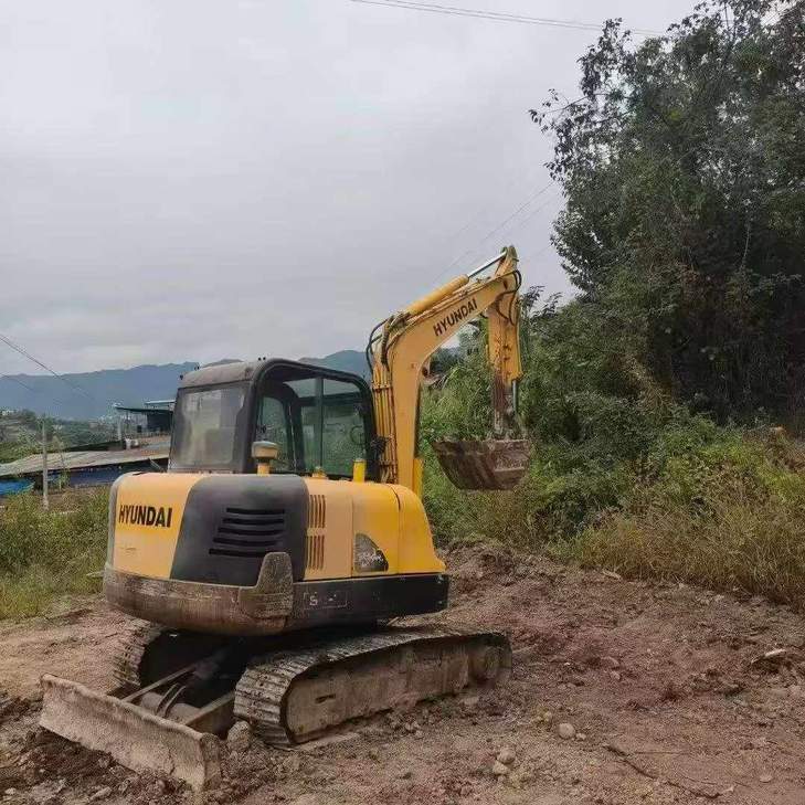 Buy Hyundai HX60 Used Excavator / 1
