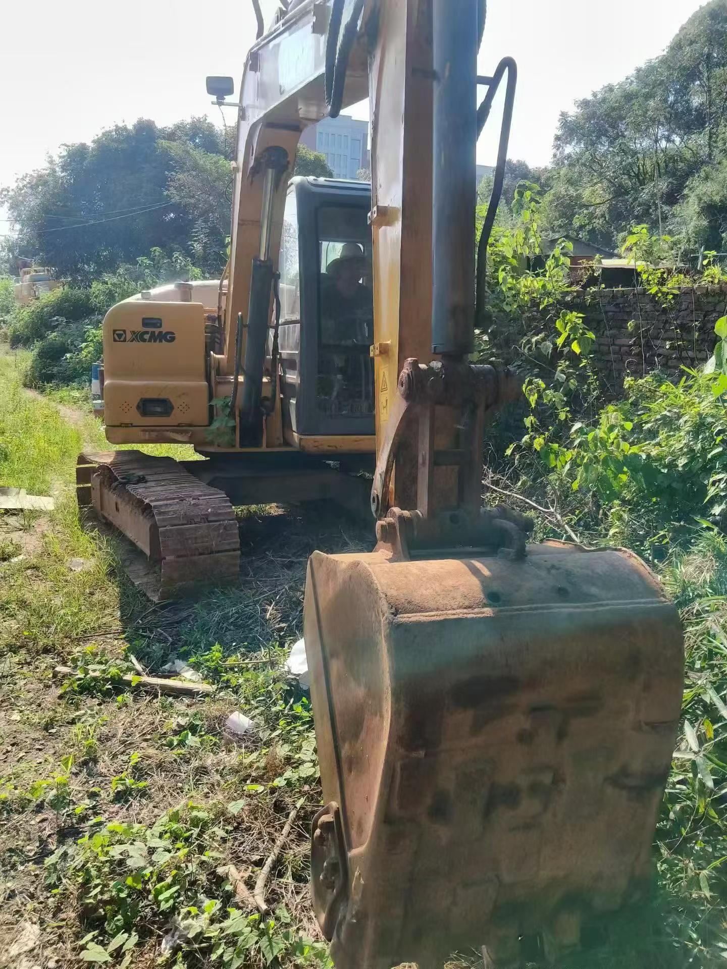 Buy XCMG XE80 Used Excavator / 2