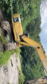 Buy Komatsu PC200-7 Used Excavator / 2 Buy Komatsu PC200-7 Used Excavator / 2