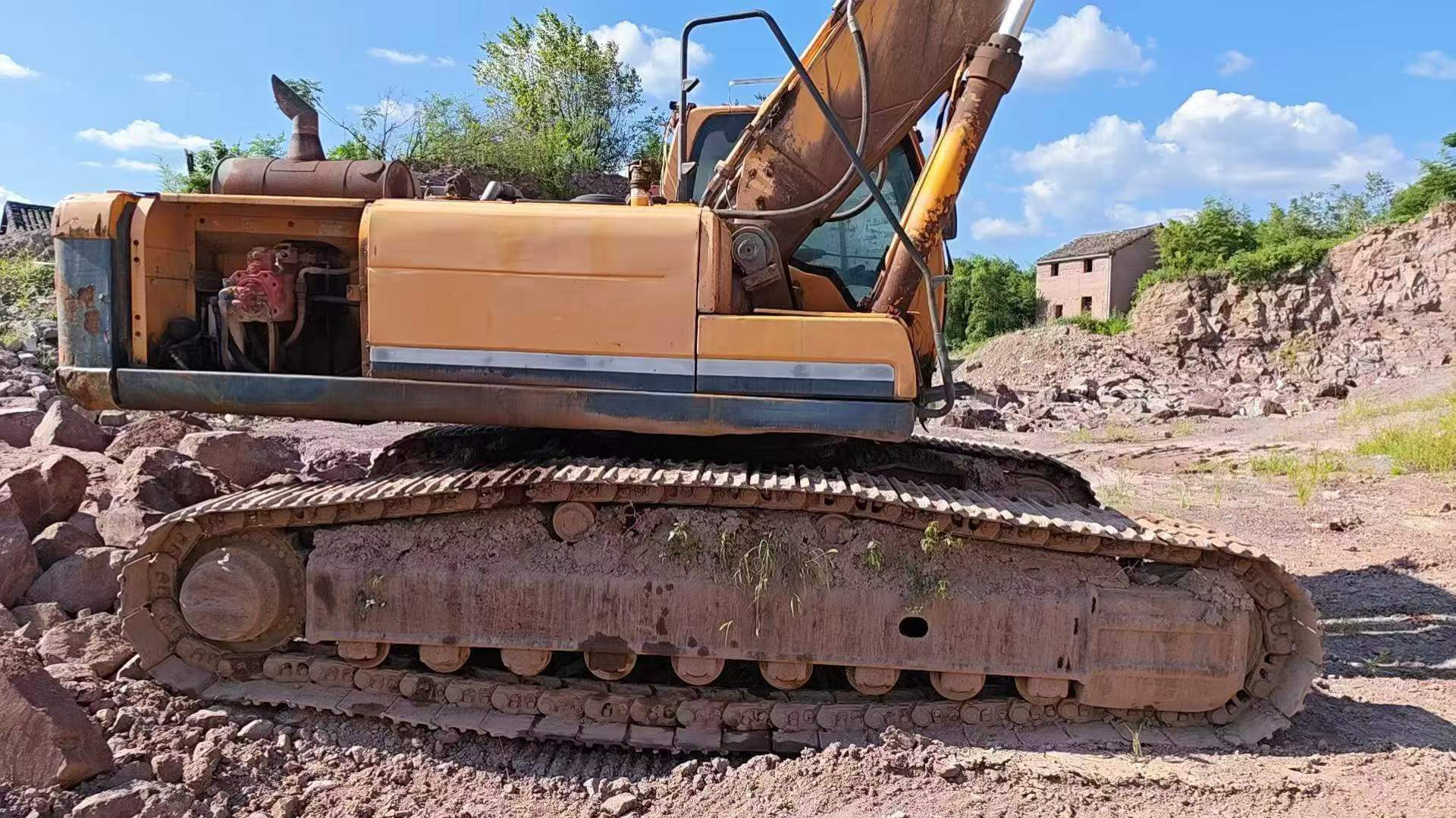 Buy Hyundai R385LC-9 Used Excavator / 2