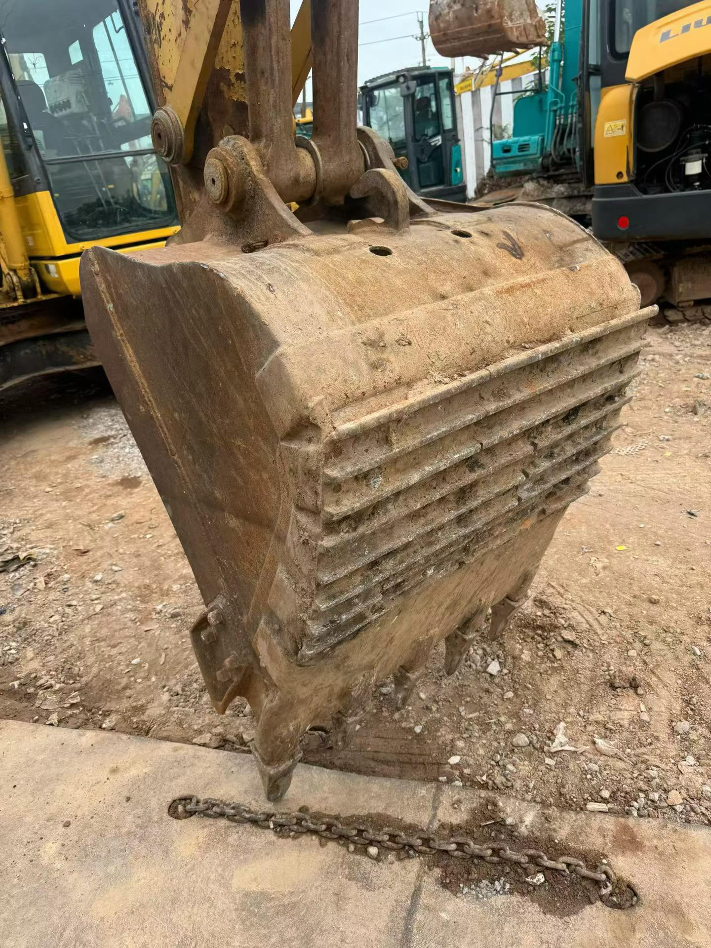 Buy Komatsu PC120-8 Used Excavator / 9