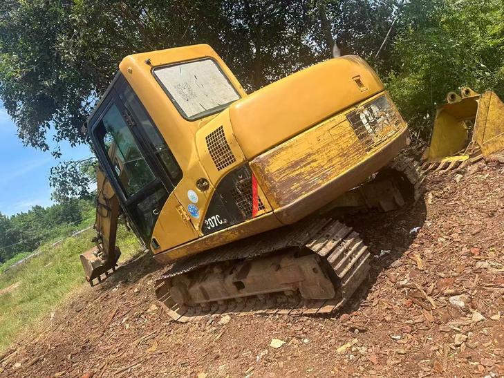 Buy Caterpillar 307C Used Excavator / 1