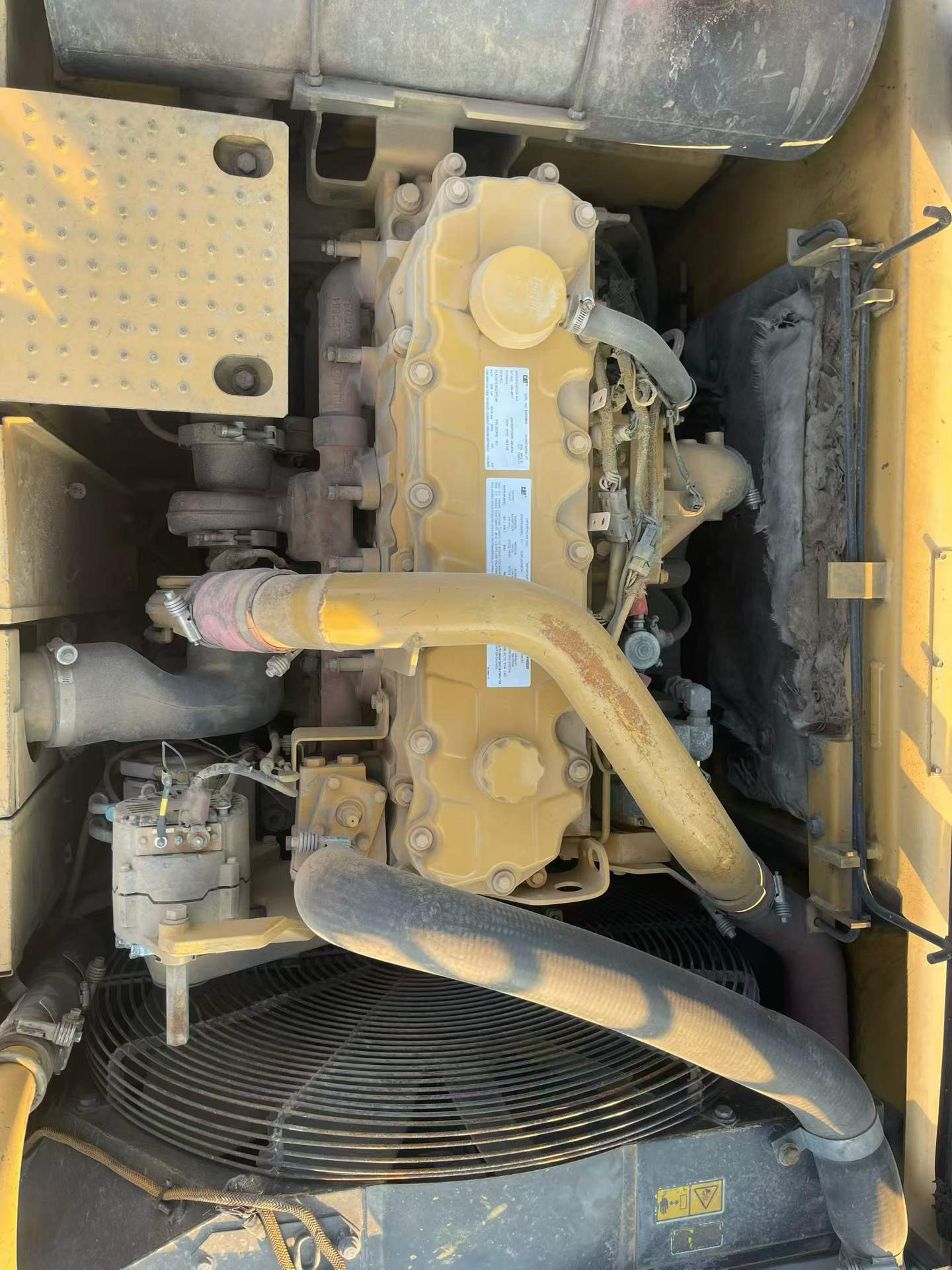 Buy Caterpillar 324D Used Excavator / 8