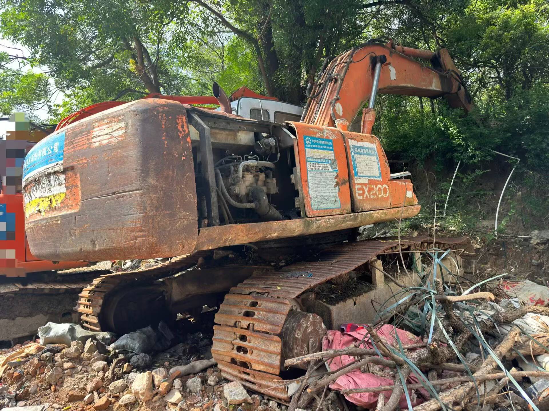 Buy Hitachi EX200-5 Used Excavator / 8