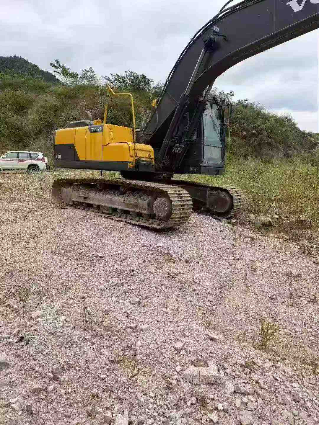 Buy Volvo EC200 Used Excavator / 5