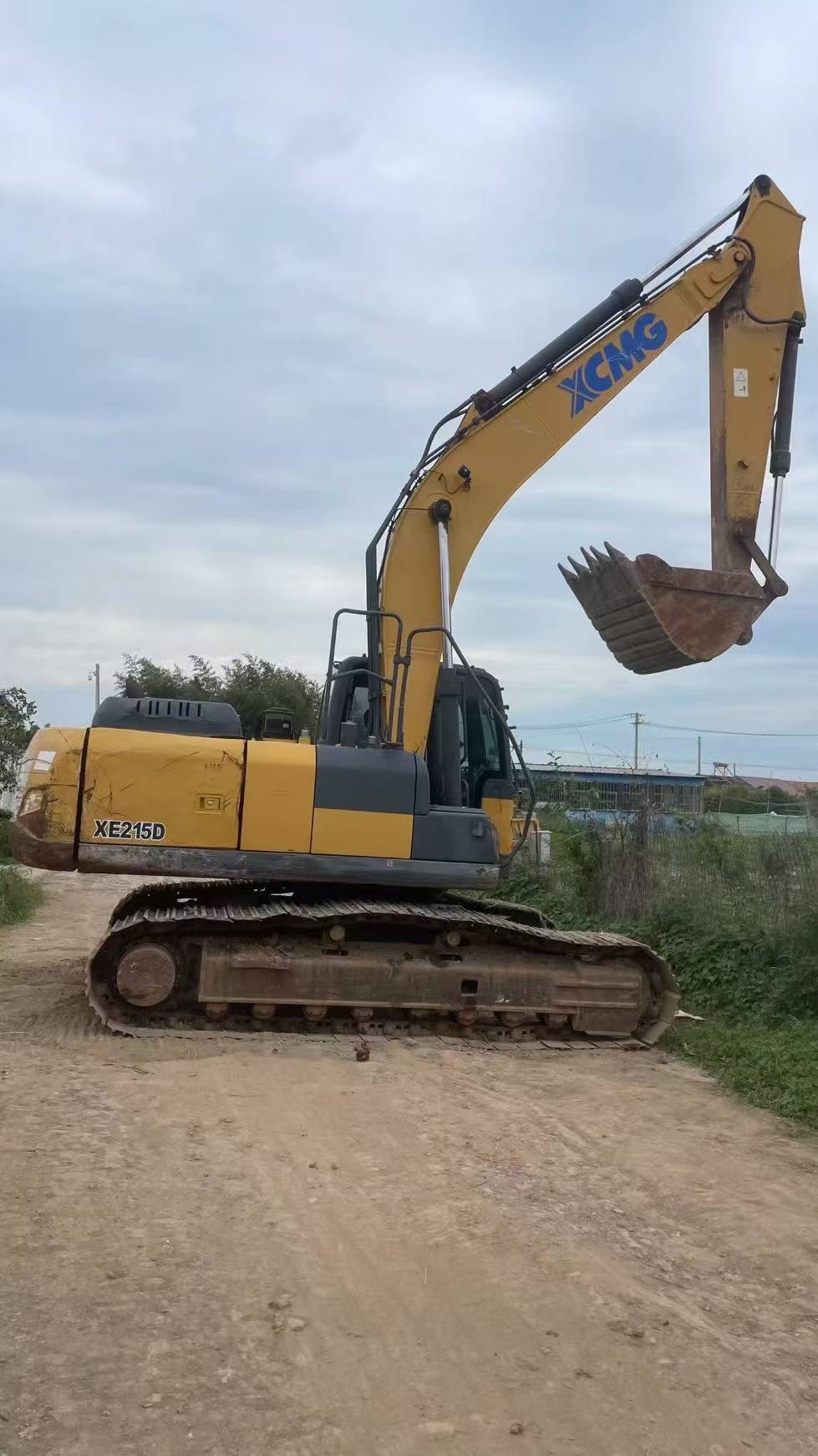 Buy XCMG XE215 Used Excavator / 3