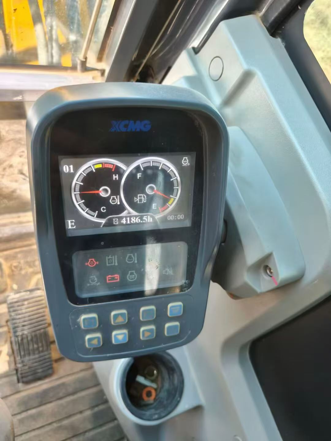 Buy XCMG XE60 Used Excavator / 5