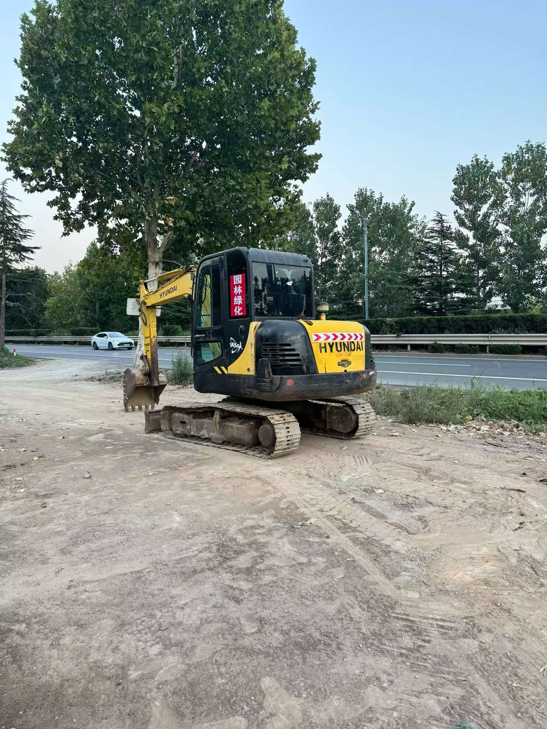 Buy Hyundai R60-7 Used Excavator / 2