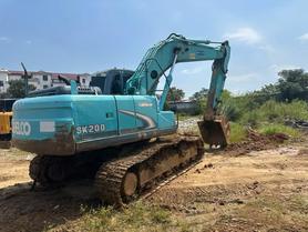 Buy Kobelco SK200 Used Excavator / 2 Buy Kobelco SK200 Used Excavator / 2