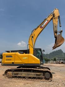 Buy XCMG XE200GH Used Excavator / 4 Buy XCMG XE200GH Used Excavator / 4