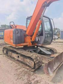 Buy Hitachi EX70 Used Excavator / 2 Buy Hitachi EX70 Used Excavator / 2