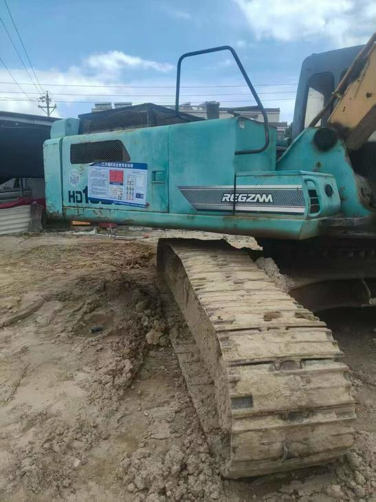 Buy Kato HD1023 Used Excavator / 1