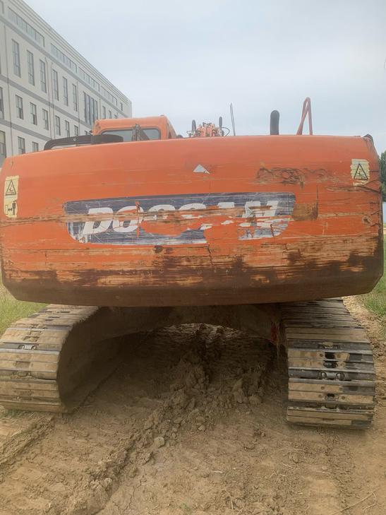 Buy Doosan DH220-7 Used Excavator / 1