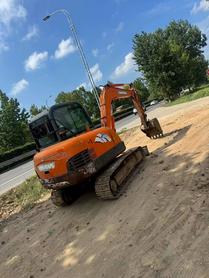 Buy Doosan DH60 Used Excavator / 2 Buy Doosan DH60 Used Excavator / 2