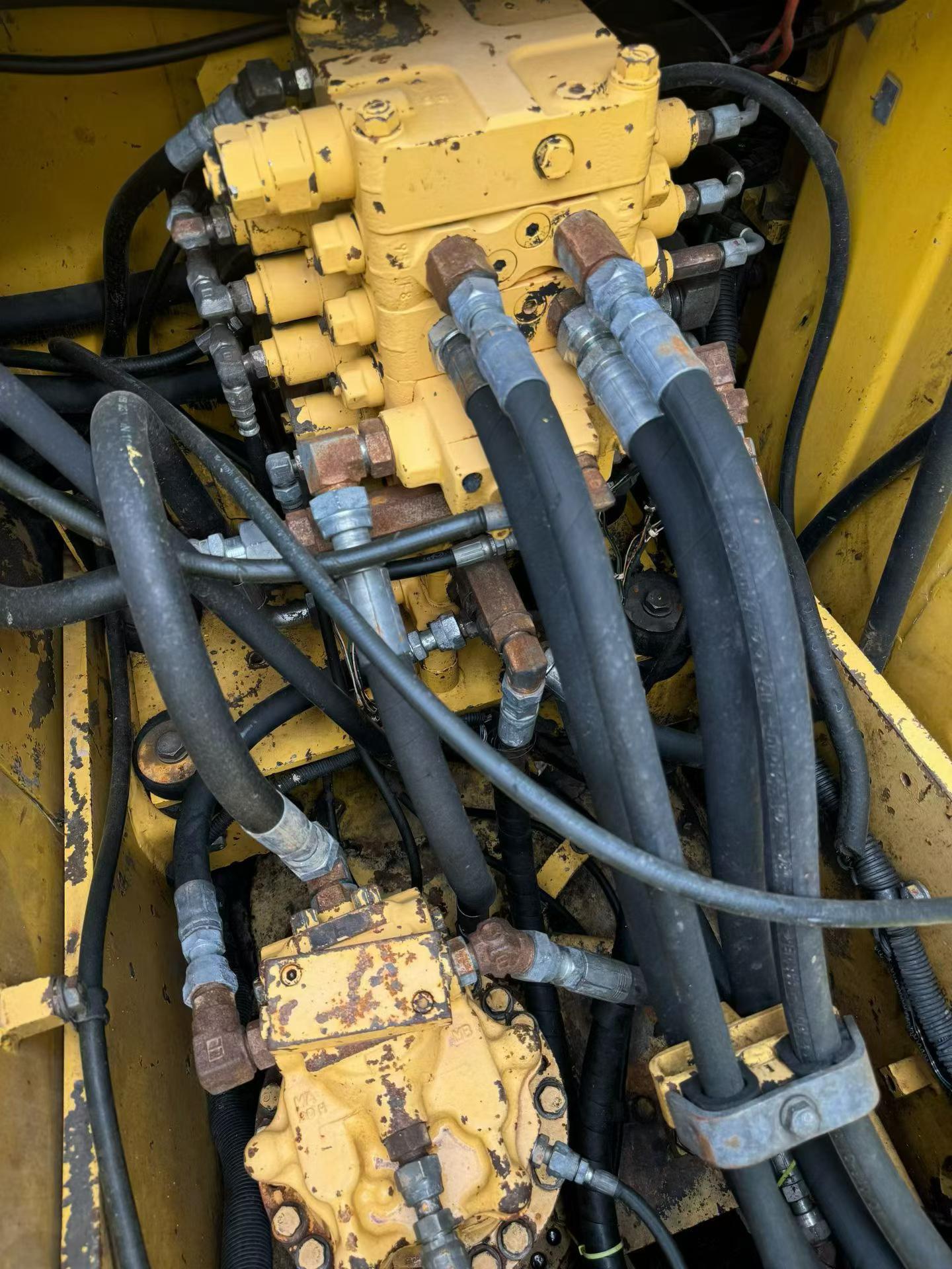 Buy Komatsu PC120-8 Used Excavator / 7