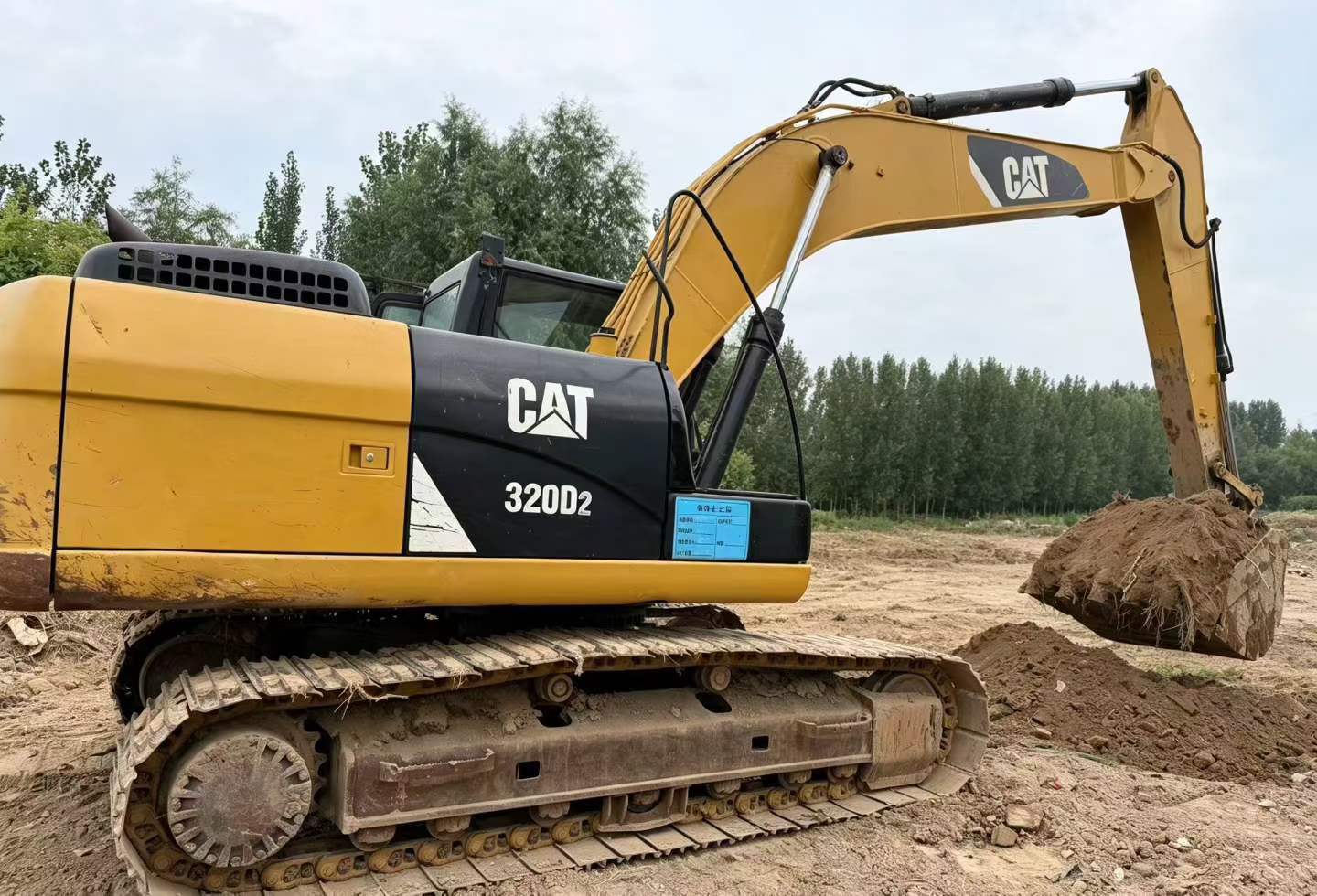 Buy Caterpillar 320D Used Excavator / 3