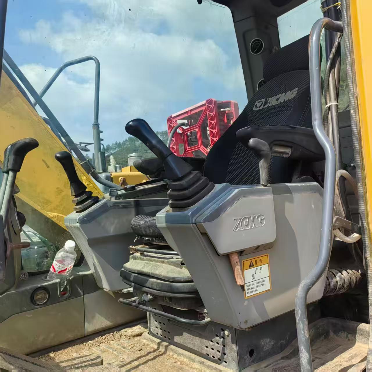 Buy XCMG XE150 Used Excavator / 8