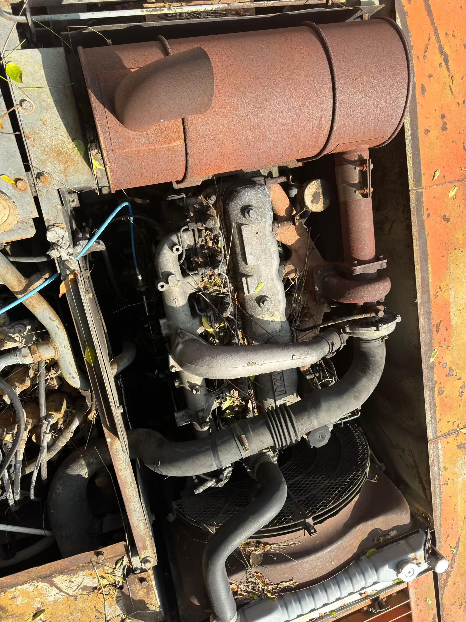 Buy Hitachi EX200-5 Used Excavator / 9